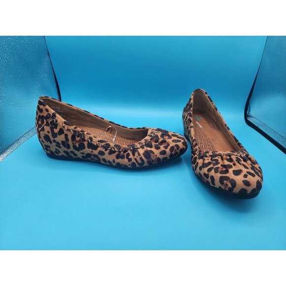 Baretraps Shoes Womens 8.5M Norma Posture Plus Leopard Cheetah Hidden Heel - Picture 1 of 8